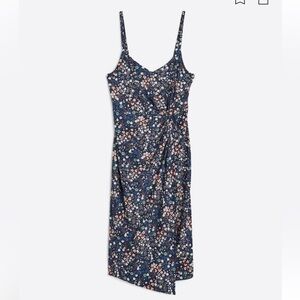 Nine Britton Floral Fitted Midi Dress